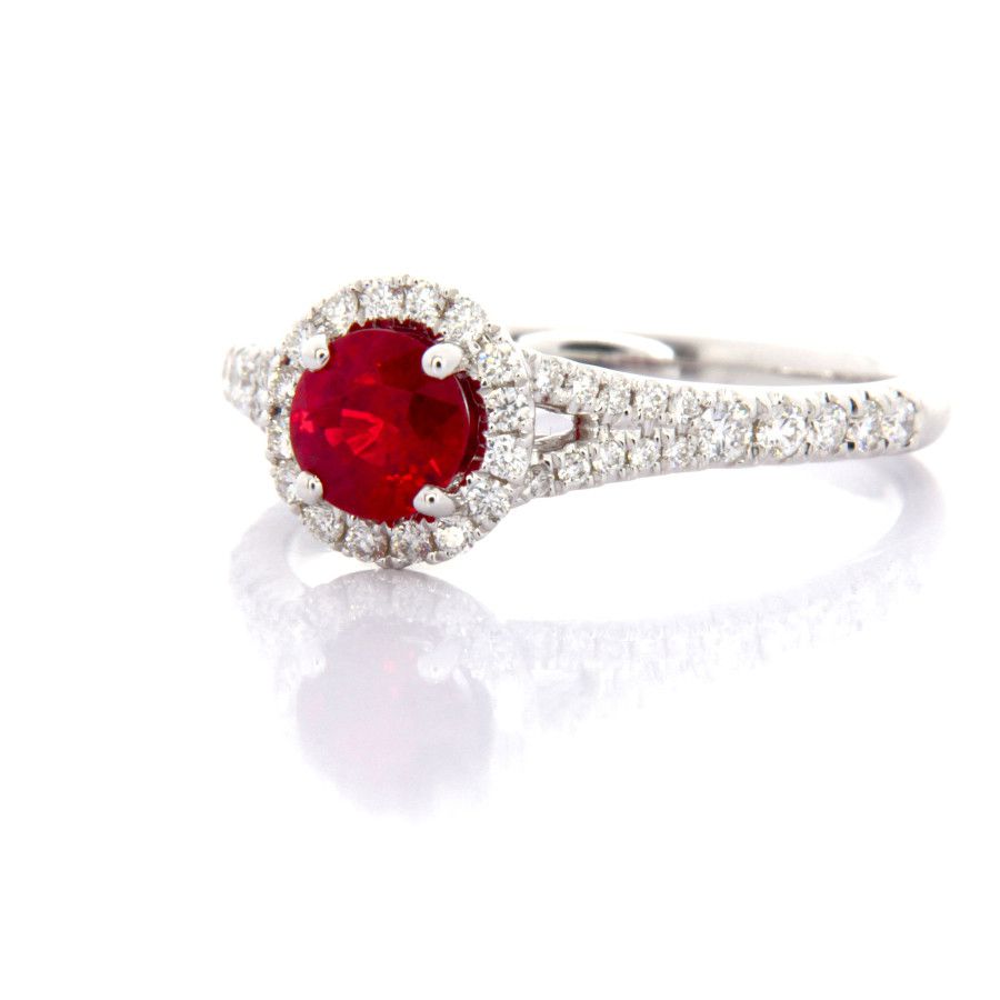 Collezione Menfi Anello oro 18Kt Rubino e Brillanti gr ≃ 3,88 e giro brillanti F/G VVS 0,8Kt