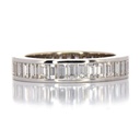 Anello interamente girato di Diamanti Naturali Taglio Baguettes, per 3.00 ct F/G Vvs Oro Bianco 18kt gr 4.3