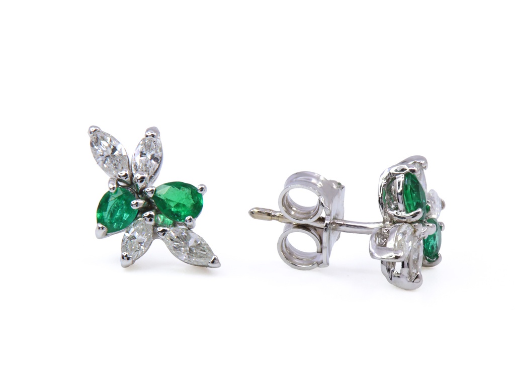 Orecchini oro bianco 18kt gr3.23 con brillanti 0.71ct e smeraldi 0.50ct