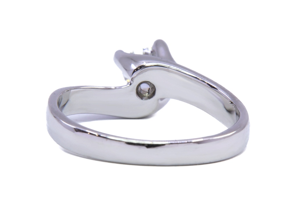 Anello solitario - Brillante 0,24ct, oro 18kt. peso totale di gr.3,20