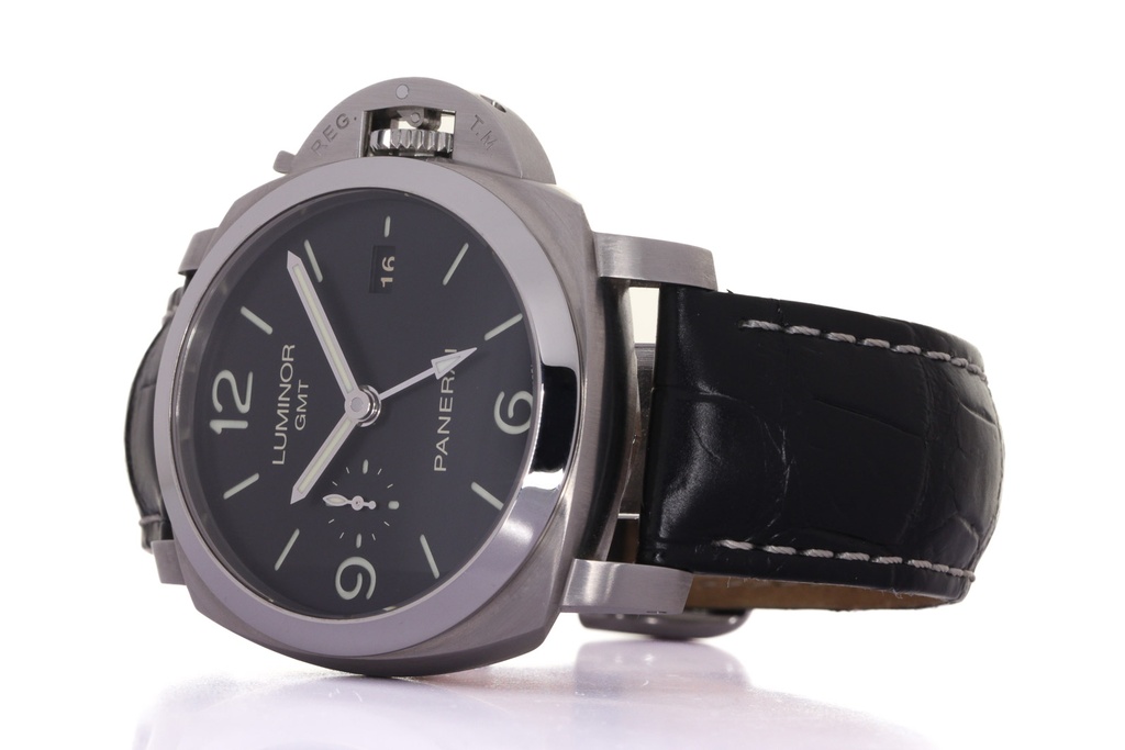 Panerai PAM00320 GMT Automatic  Luminor , Panerai Box & Papers, 1/2017