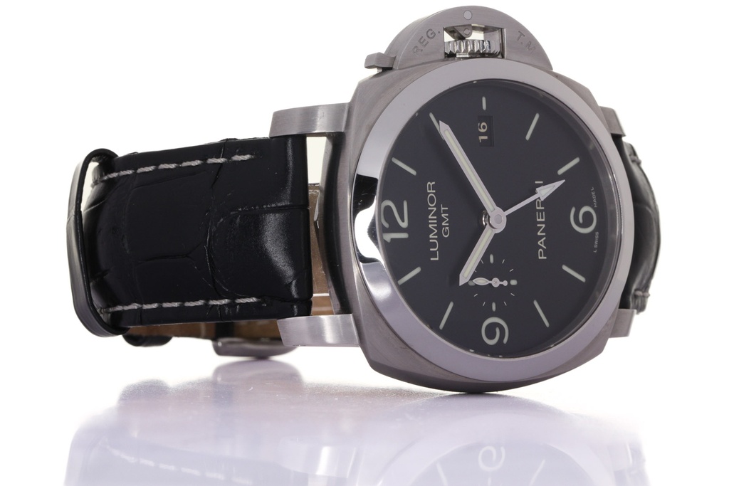 Panerai PAM00320 GMT Automatic  Luminor , Panerai Box & Papers, 1/2017