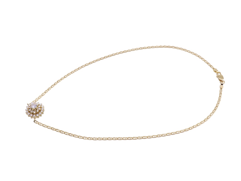 PENDENTE CON CENTRO ORO GIALLO 18KT CON BRILLANTE  CIRCA 0,40 CT.  E CONTORNO PICCOLI BRILLANTI gr. 8,5