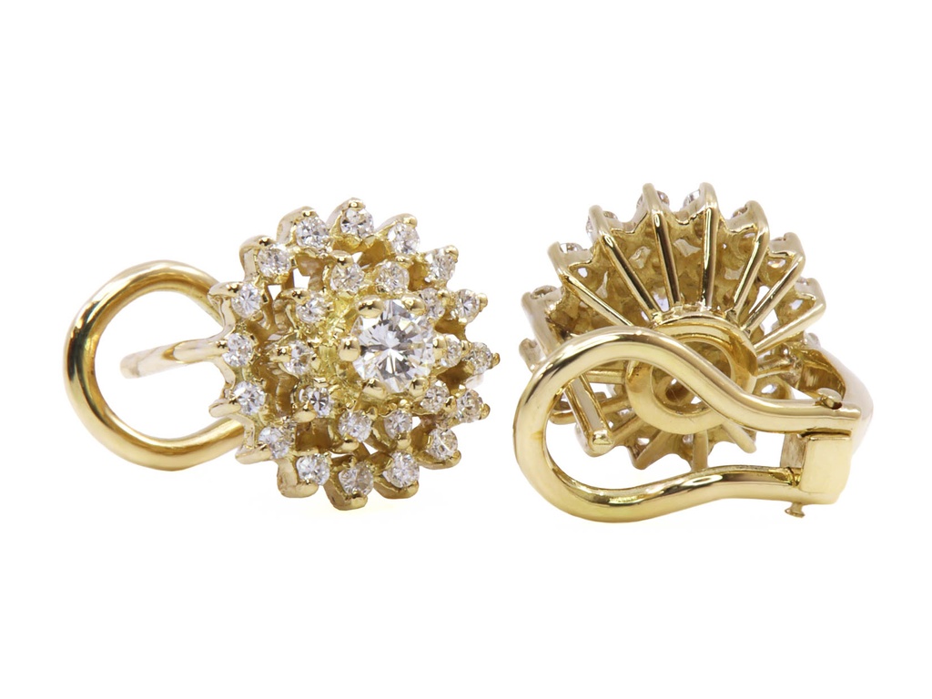 ORECCHINI ORO GIALLO 18KT CON COPPIA BRILLANTI  CIRCA 0,20 CT. CAD.  E CONTORNO PICCOLI BRILLANTI gr. 5,9