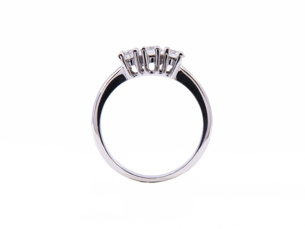 Anello trilogy in oro bianco 18Kt grammi 3,7