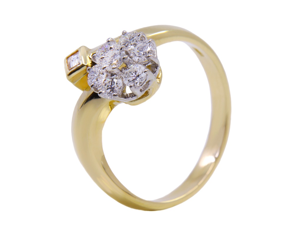 Anello oro gialllo 18kt e pietre biache, gr. 4,6 ad euro 60 al grammo