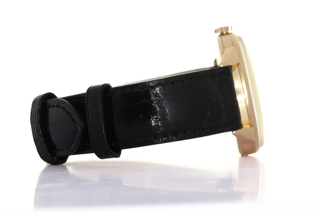 Orologio Vulcain , cassa in oro 18kt gr. 10,5 ad euro 52 grammo 