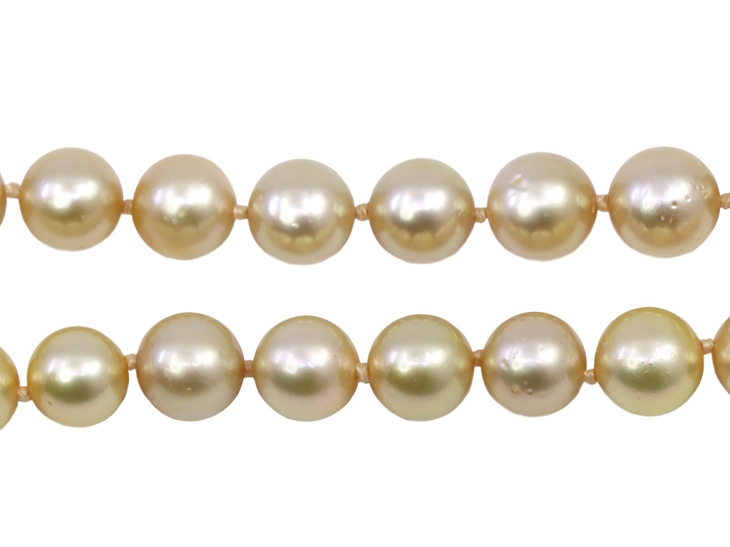 Girocolo a degradare, perle gold roud picchettate, calibro 11,5-9,5; chiusura oro 18kt., tot. gr. 68,8