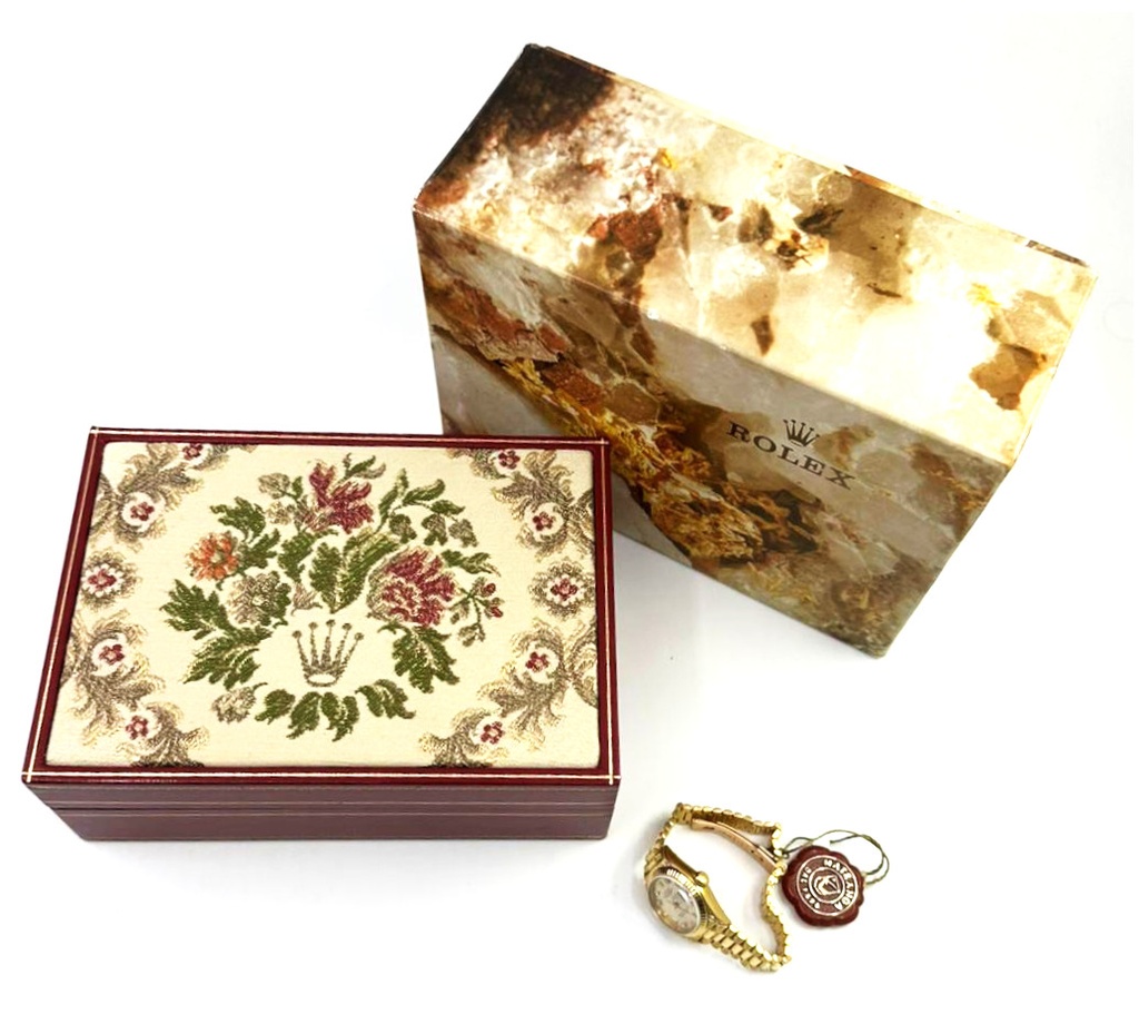 Rolex Lady Datejust ref:69238,Diamonds and 18Kt Yellow Gold, Rolex Box & Papers, 1992