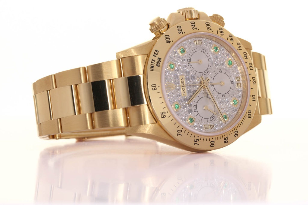 Rolex Daytona ref:16528 - 18kt Yellow, Full Pavè XL 8 emerald (Rolex), Rolex Box & Papers (1997), Official Service exp. 01/2026