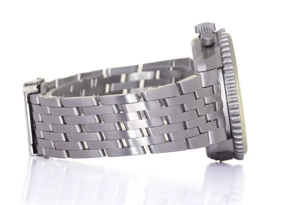 Breitling A13330 - 39841-437.webp