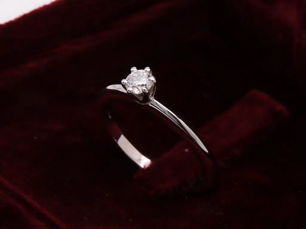 anello solitario MT325264579-415.webp