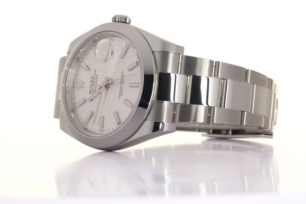 Rolex DateJust ref.126300 - Serial Num.8F29XXXX - Original Box and papers - 06-2025 (1).webp