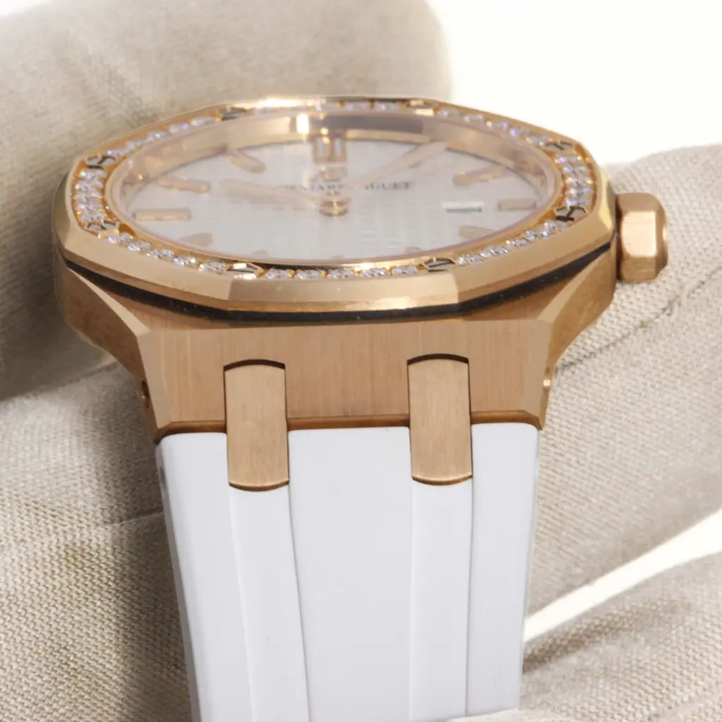 Audemars Piguet 67651OR.ZZ.D010CA.01 - I96073-1498.webp