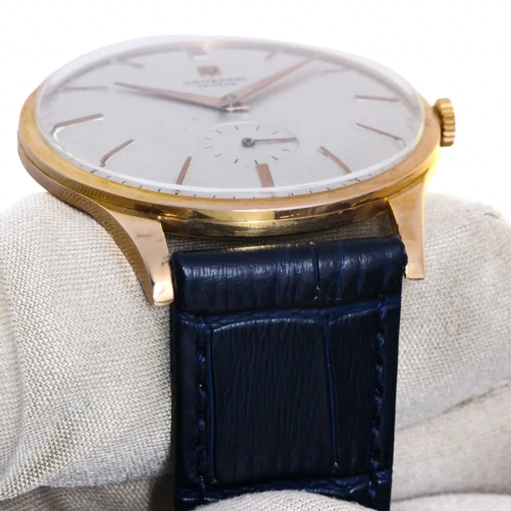 Universal Geneve 1824999-1735.webp