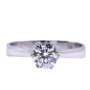 Anello solitario - Brillante 0,91ct. E-SI1, oro 18kt. peso totale di gr.2,5