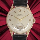 Vulcain Chronometer, 18Kt yellow gold (10.5g) - our box and papers