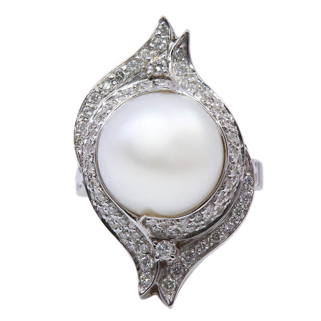 Anello perla australiana - Brillanti 1,10ct G-VS1,oro 18kt, peso totale 17,6 gr
