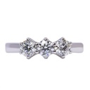 Anello Trilogy - Brillanti 0,91ct. D-SI1, oro 18kt. peso totale gr.3,0
