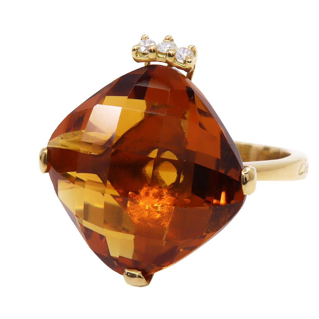 Anello quarzo - Brillanti 0,06ct. G-VS in oro 18kt.