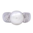 Anello perla - Brillanti 0,15ct. G-VS1 in oro 18kt. 9,7gr