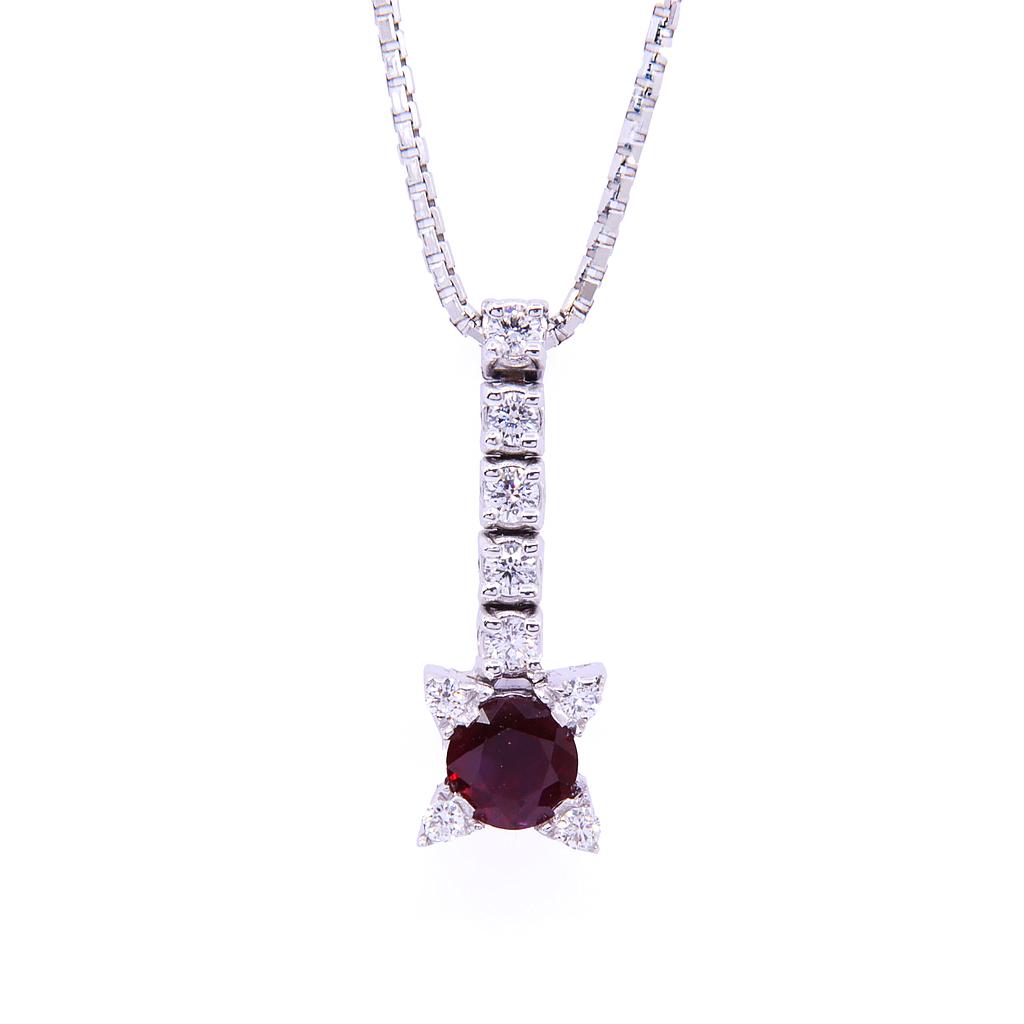 Collana - Rubino 0,33ct. brillanti 0,14ct. F/G-VVS in oro 18kt. peso totale 5gr
