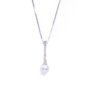 Collana - Perla giapponese, brillanti 0,03ct. oro 18kt. peso totale 3.40gr