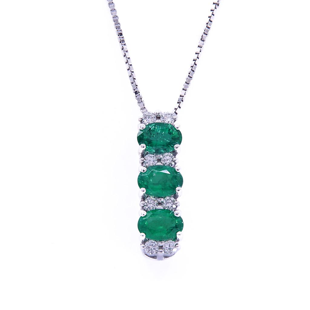 Collana - Smeraldi 1,52ct. brillanti 0,24ct. F/G-VVS oro 18kt. peso totale 4,8gr