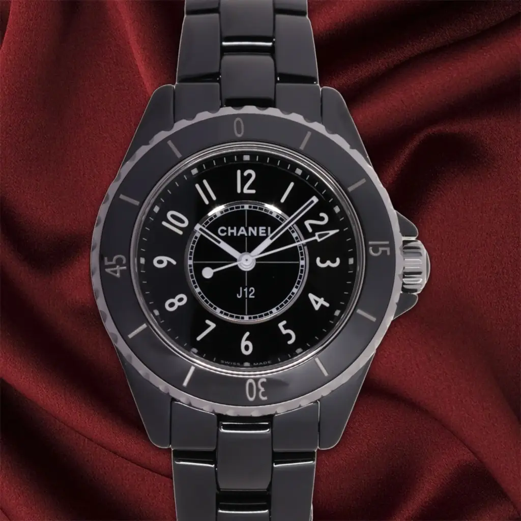 Chanel J12 ref:H5695 , Ceramic & Steel, Chanel Box & Papers, 7/2024