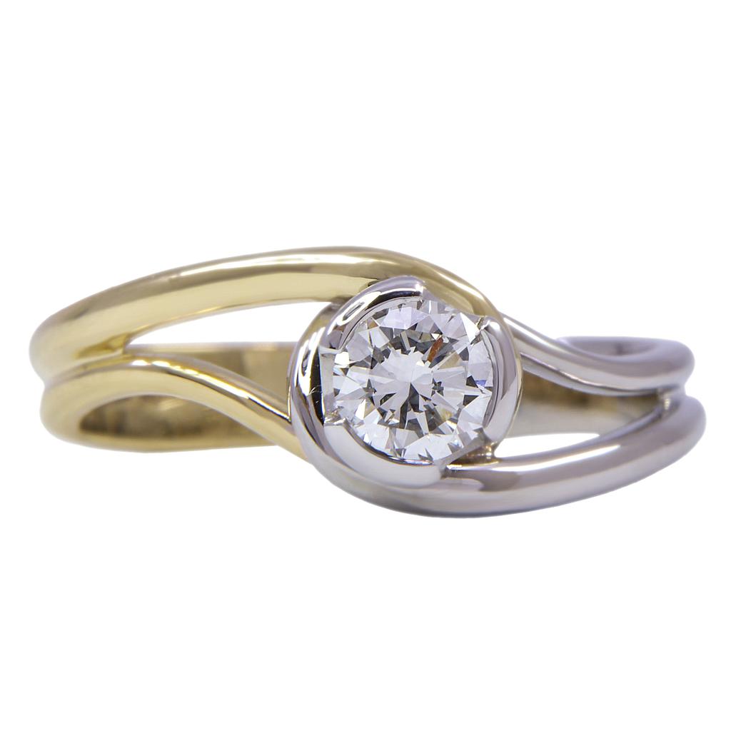 Anello solitario Damiani - Brillante 0,44ct, H-VVS oro 18kt, peso totale 4,8 gr