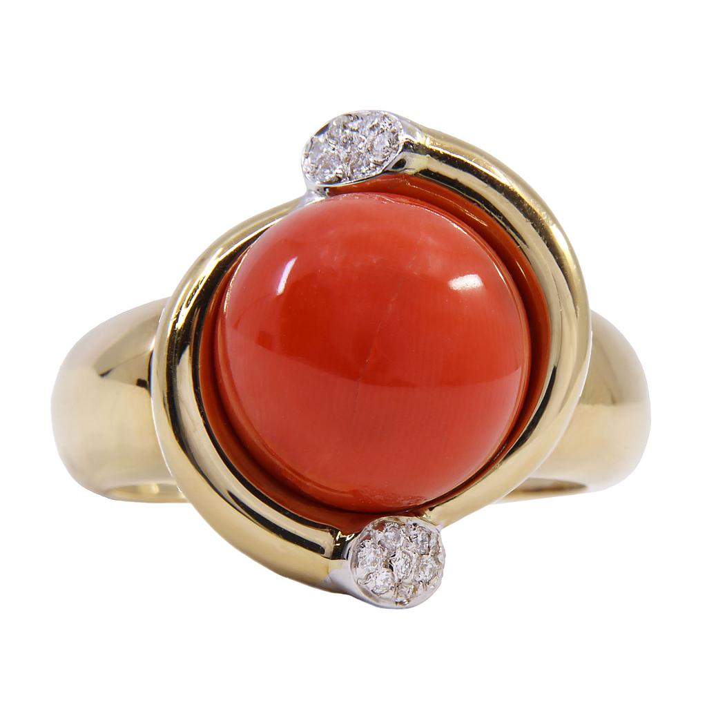 Anello corallo - Brillanti, oro giallo 18kt, peso totale 14.5 gr
