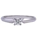  Anello solitario Chimento  - Brillante 0,30ct. G-VS1 oro 18kt, peso totale 3,40 gr