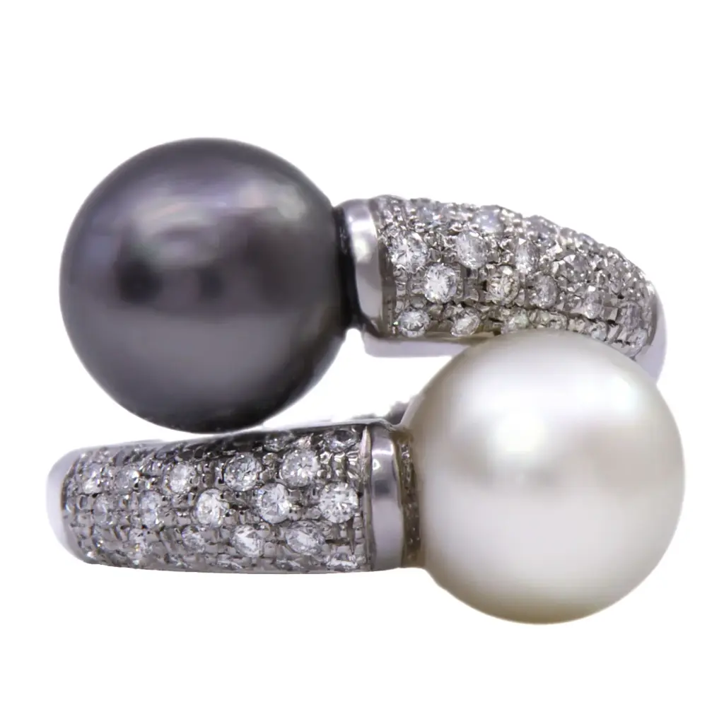 Anello perle freshwater scaramazze - Brillanti 0,56ct. G-VS1, oro 18kt,  peso totale 13,5 gr