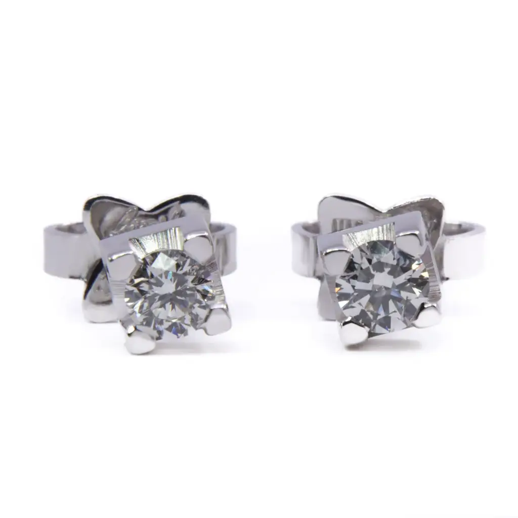  Orecchini Re Carlo- Brillanti 0,30ct. totali, G-VS1 oro 18kt. peso totale 1,80 gr