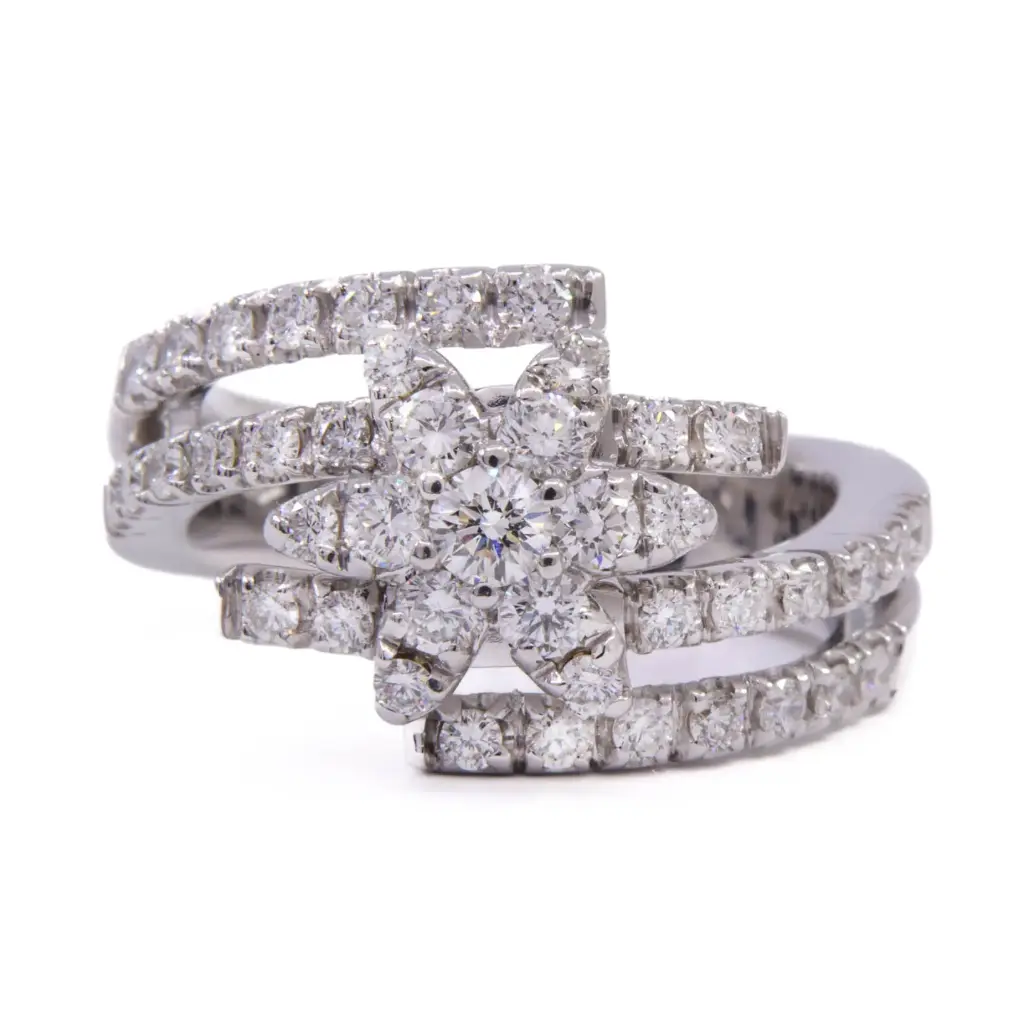 Anello Fiore Giorgio Visconti - Pavè di brillanti 1,50ct. G-VS1, oro 18kt. peso totale 11,70gr