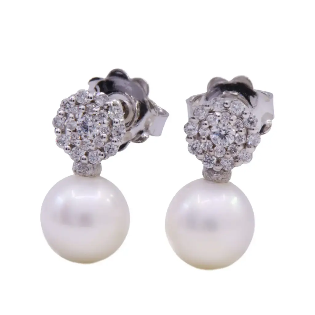 Orecchini coltivate giapponesi - Brillanti 0,28ct. G-VS1 oro 18kt. peso totale 2,90gr
