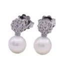 Orecchini coltivate giapponesi - Brillanti 0,28ct. G-VS1 oro 18kt. peso totale 2,90gr