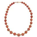 Collana in corallo - Inserti e susta in oro 18kt. 