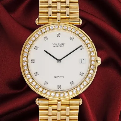 [MT32511205] Van Cleef & Arpels, 18kt Yellow Gold, 34 mm, Quartz, Natural Diamonds Bezel and Dial, total weight 118 gr. Our Box & warranty