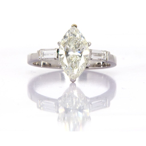 [MTR20180000991] Anello solitario - Diamante marquise 2,06ct. J-SI2, oro 18kt. IGI F6G56250