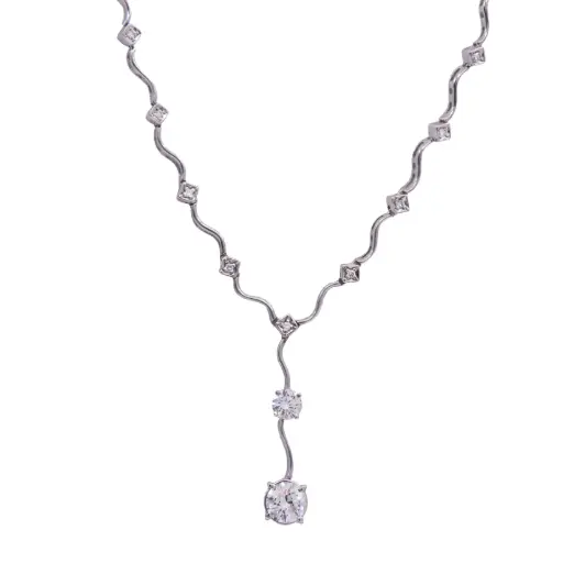[MT32534000] Girocollo - Oro bianco 18kt e brillanti 0,97ct + 0,40ct + 0,31ct. G-VS, peso totale 15,9gr