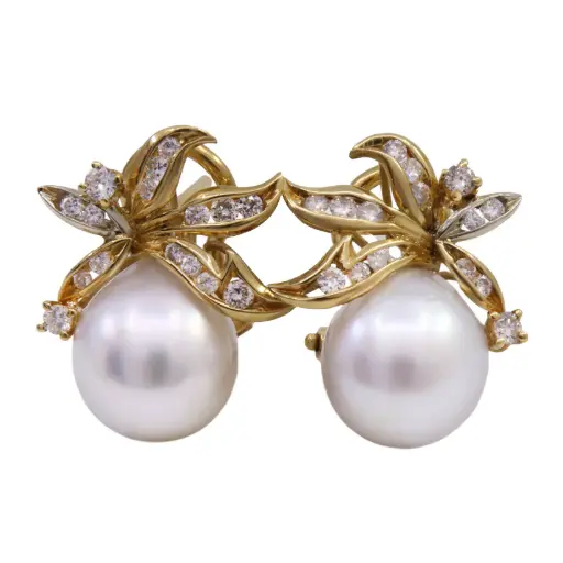 [MT32626419] Orecchini perle Giapponesi Coltivate- Brillanti 0,30ct. G-VS1 oro 18kt. peso totale 11,1 gr