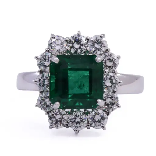 [MT32626993] Anello - Smeraldo 3,91ct. brillanti 1,56ct. F/G-VVS, oro 18kt. peso totale 6,30gr.